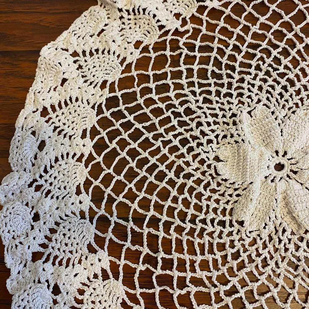 A Beautiful Handmade Flower Design Doily - Picture 2 of 4